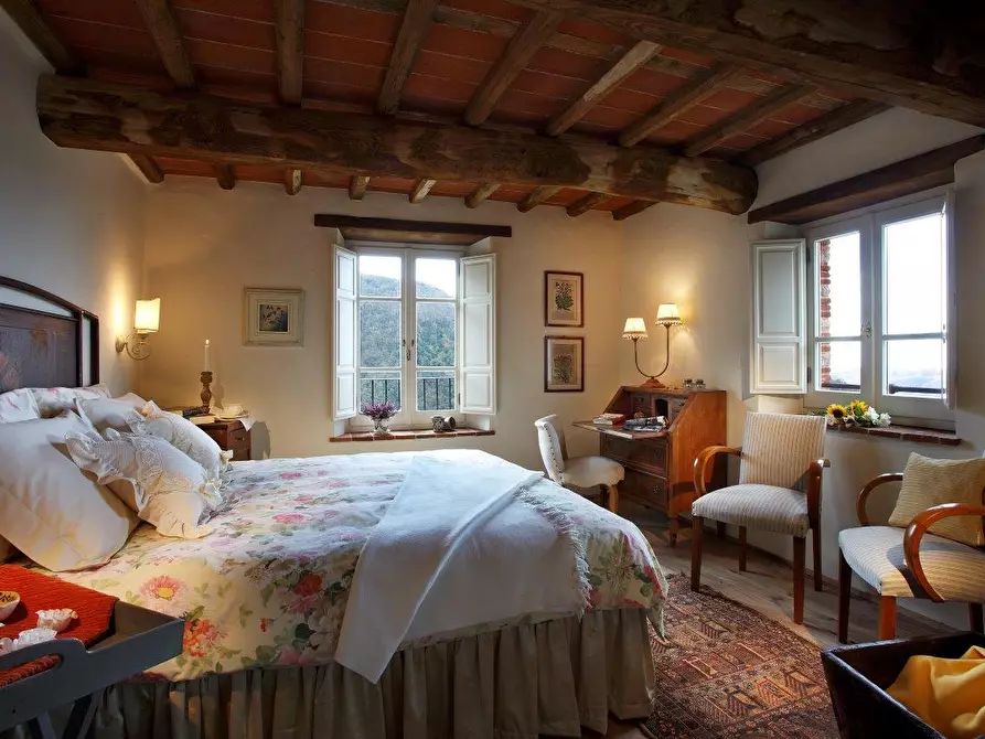 Immagine 33 di Rustico / casale in vendita  a Camaiore