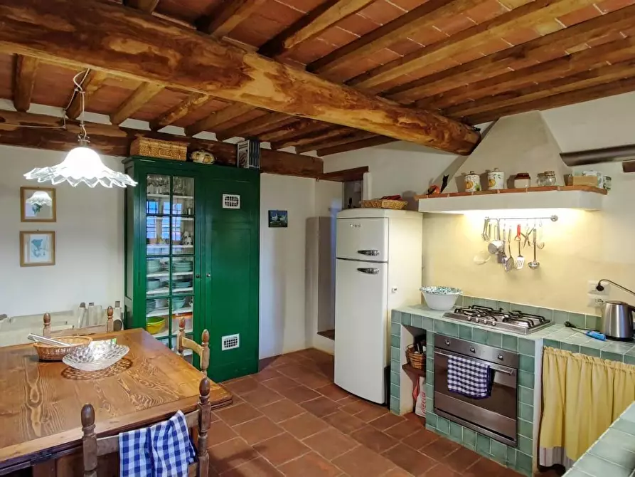 Immagine 18 di Rustico / casale in vendita  a Camaiore