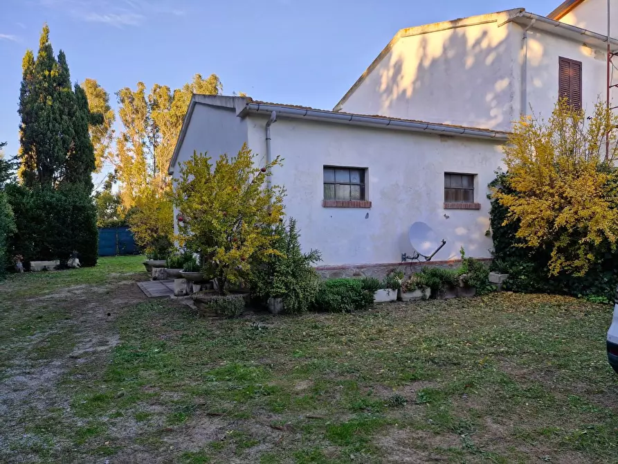 Immagine 18 di Porzione di casa in vendita  a Piombino