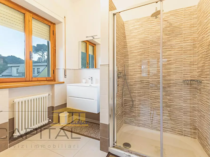 Immagine 19 di Porzione di casa in vendita  a Capannori