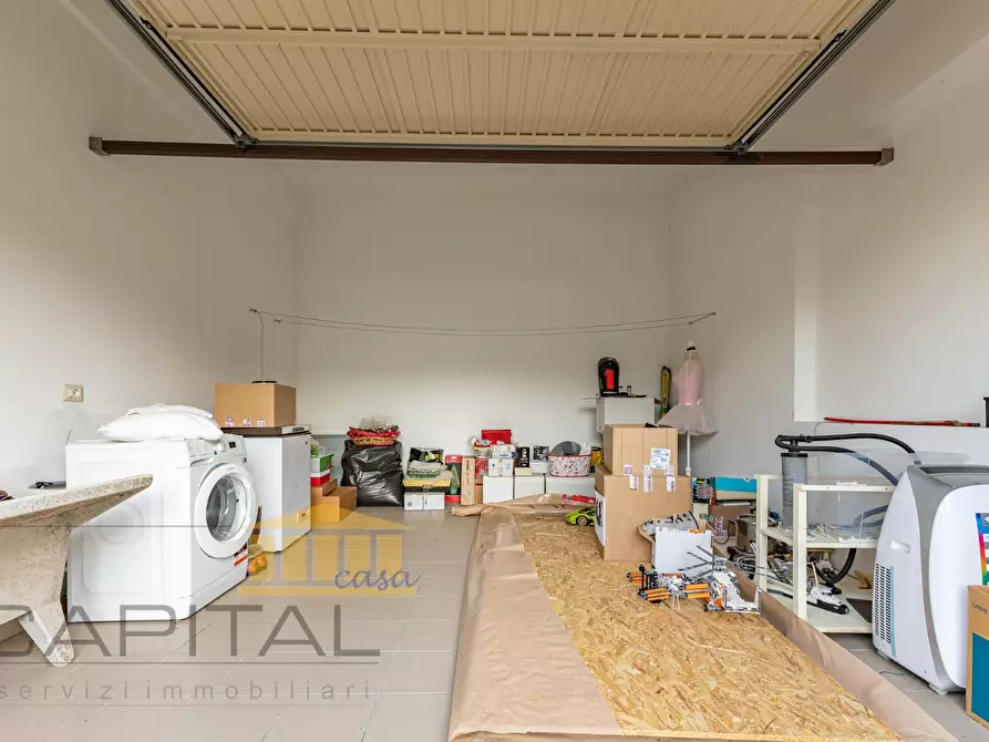 Immagine 24 di Porzione di casa in vendita  a Capannori