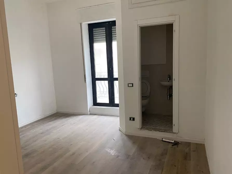 Immagine 15 di Appartamento in vendita  a Viareggio