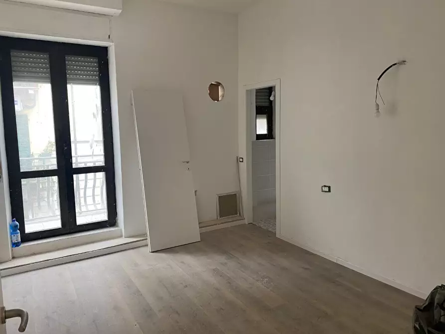 Immagine 17 di Appartamento in vendita  a Viareggio