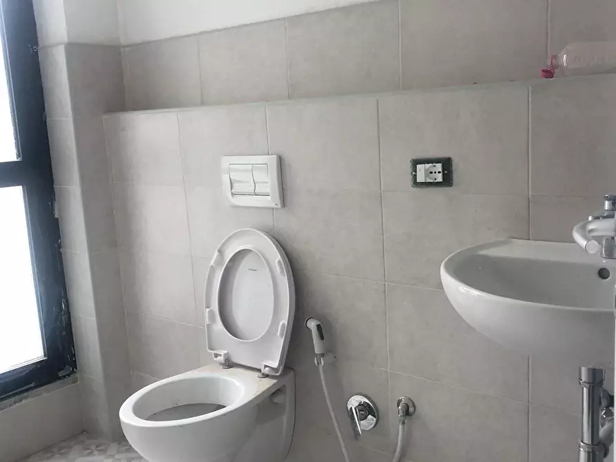 Immagine 6 di Appartamento in vendita  a Viareggio