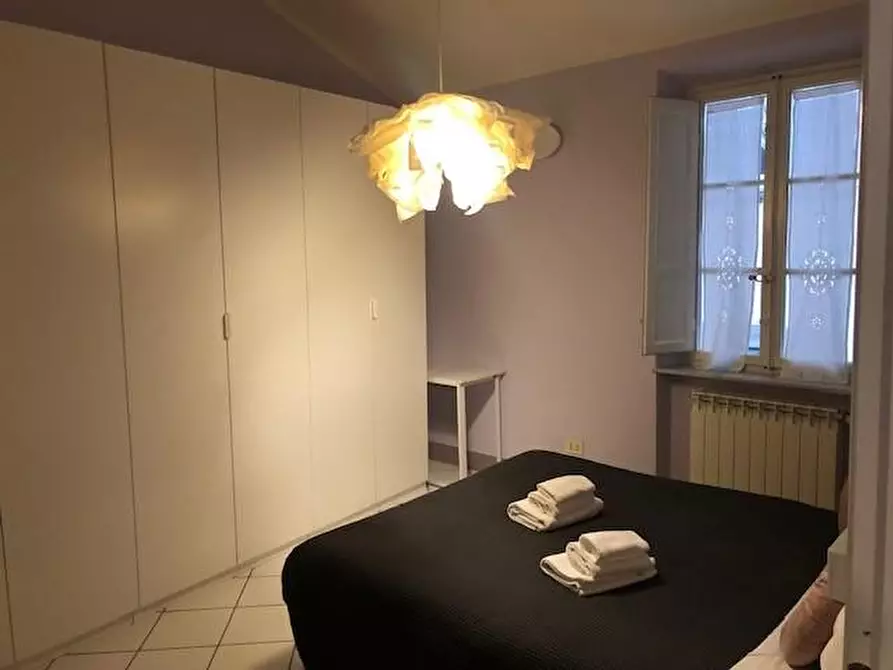 Immagine 5 di Appartamento in vendita  a Lucca