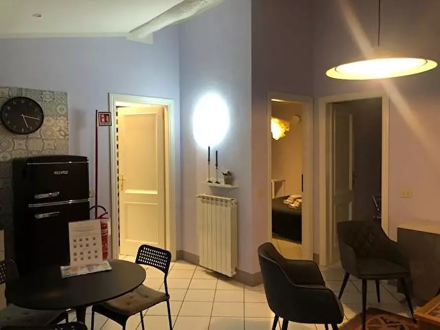 Immagine 3 di Appartamento in vendita  a Lucca