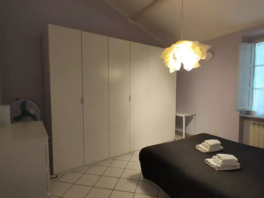 Immagine 18 di Appartamento in vendita  a Lucca