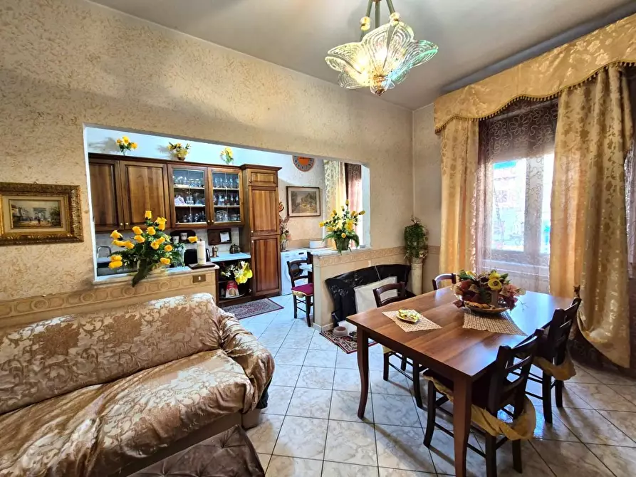 Immagine 2 di Appartamento in vendita  a Fucecchio