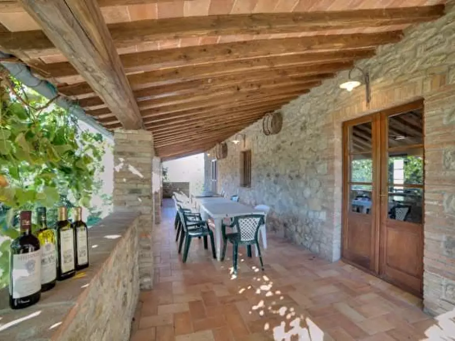 Immagine 10 di Azienda agricola in vendita  a Volterra