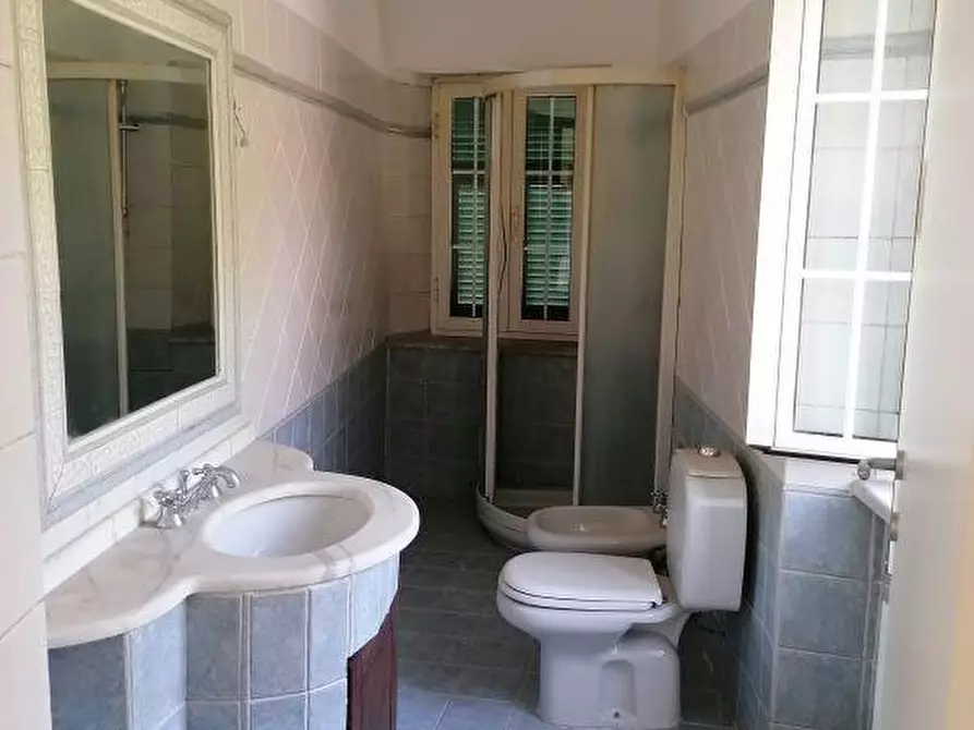 Immagine 9 di Appartamento in vendita  a Carrara