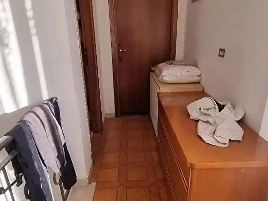 Immagine 6 di Porzione di casa in vendita  a Massa