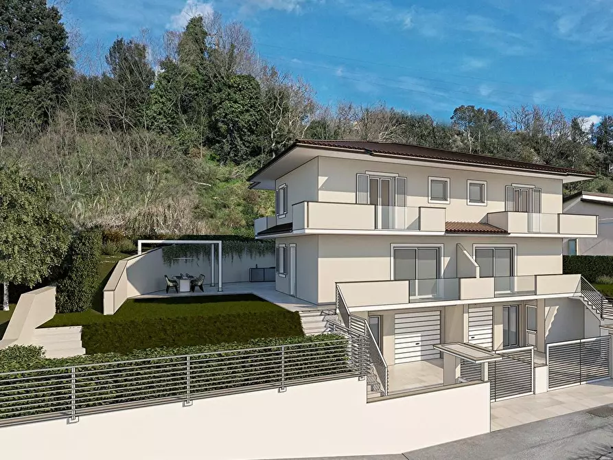 Immagine 8 di Villa in vendita  a Capraia E Limite