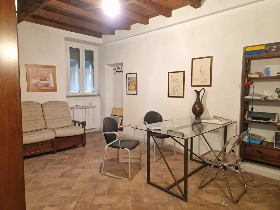 Immagine 4 di Appartamento in vendita  a Carrara