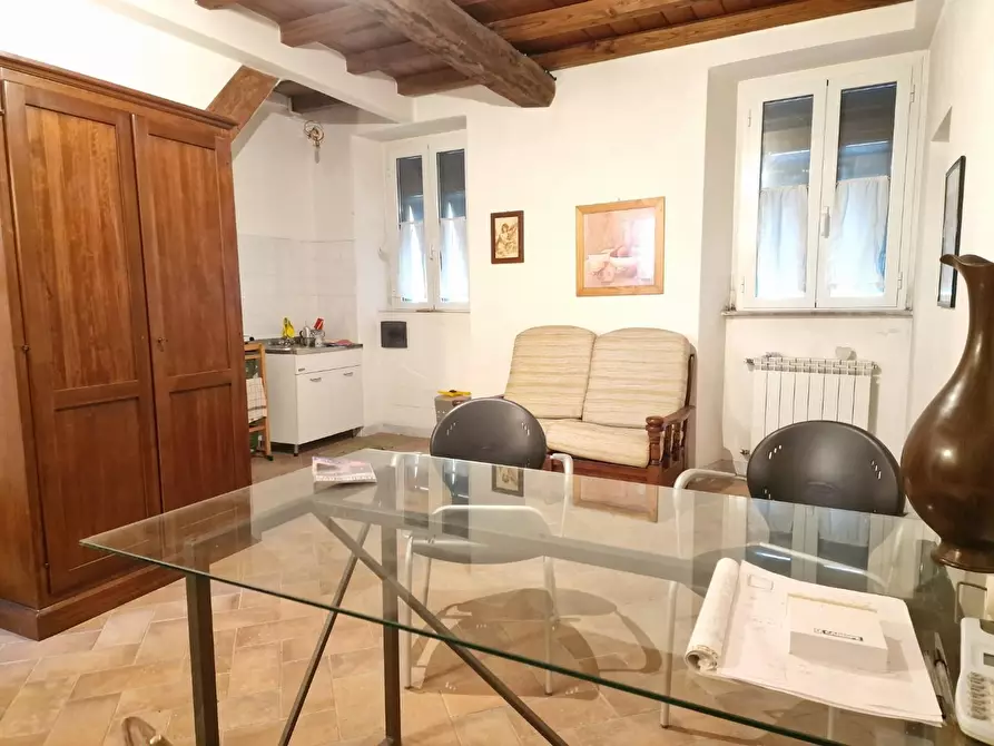 Immagine 7 di Appartamento in vendita  a Carrara