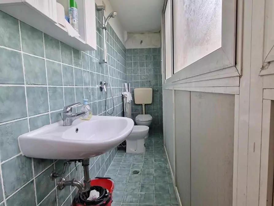 Immagine 12 di Appartamento in vendita  a Carrara