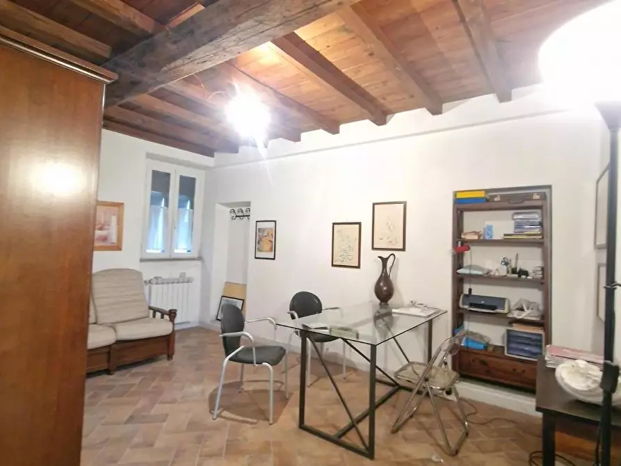 Immagine 5 di Appartamento in vendita  a Carrara