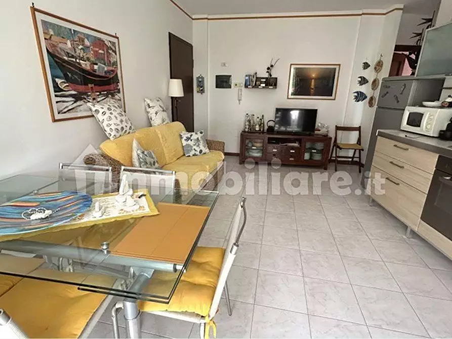 Immagine 14 di Appartamento in vendita  a Ameglia