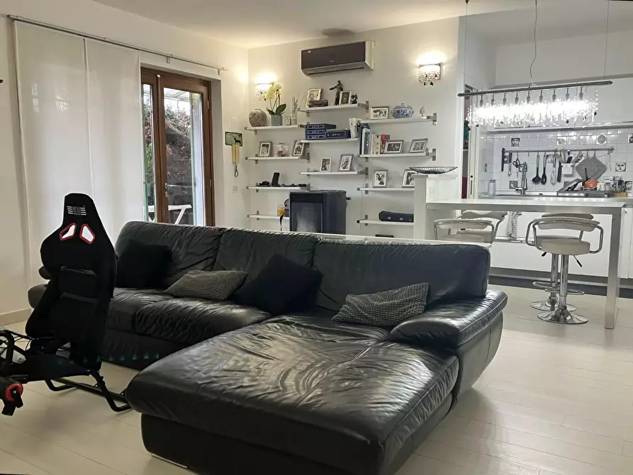 Immagine 23 di Villetta a schiera in vendita  a Sarzana