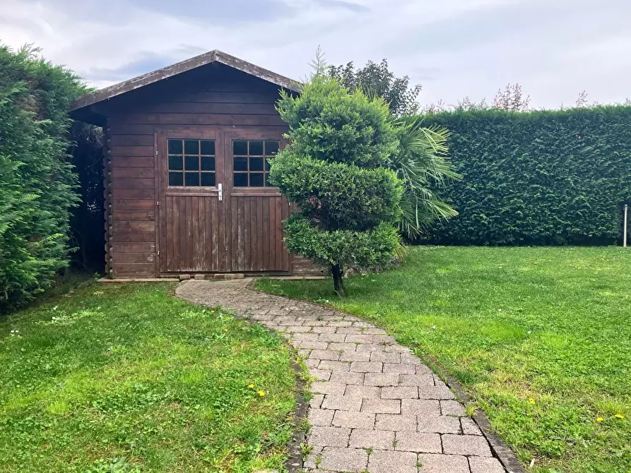 Immagine 43 di Villetta a schiera in vendita  a Sarzana