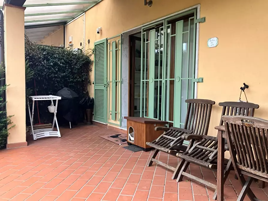 Immagine 33 di Villetta a schiera in vendita  a Sarzana