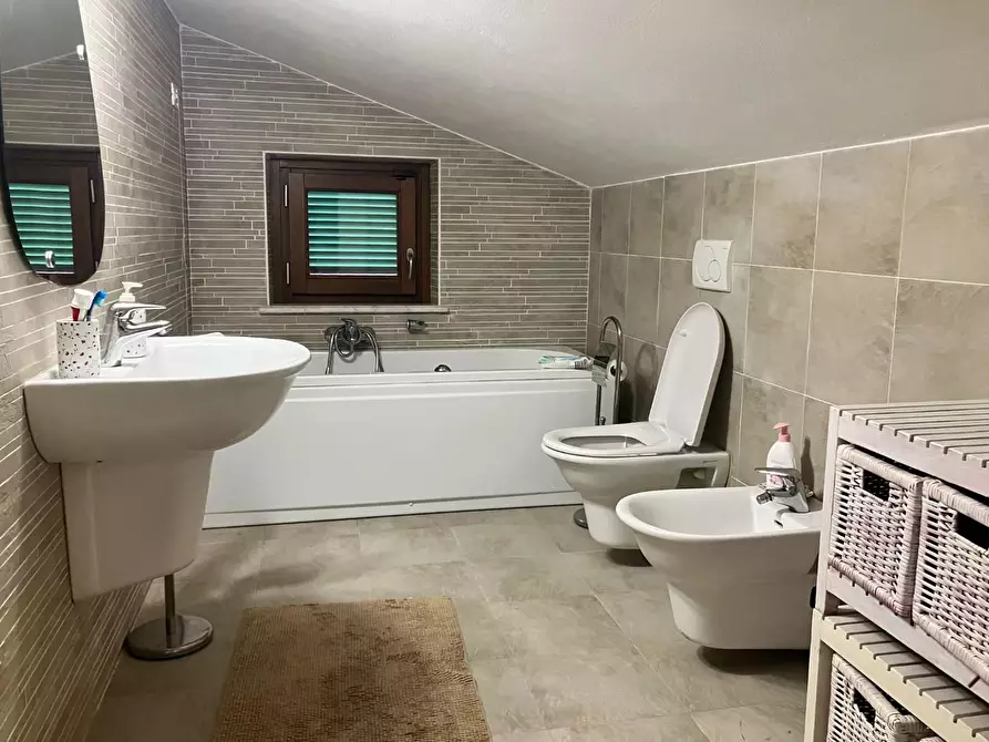 Immagine 21 di Villetta a schiera in vendita  a Sarzana