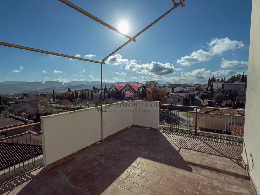 Immagine 4 di Mansarda in vendita  a Pomarance