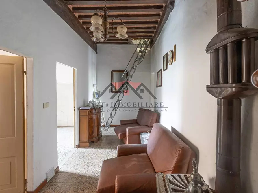 Immagine 7 di Appartamento in vendita  a Radicondoli