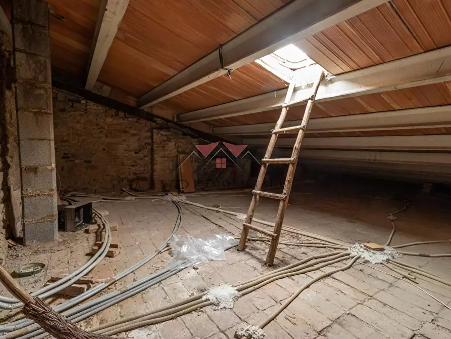 Immagine 8 di Appartamento in vendita  a Radicondoli