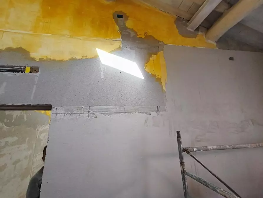 Immagine 17 di Terratetto in vendita  a Pisa