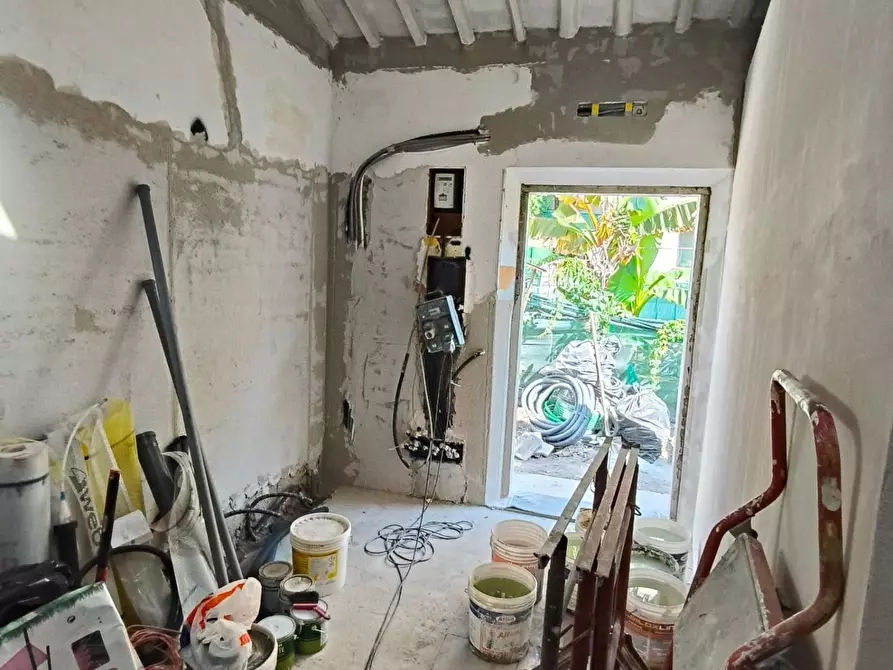 Immagine 21 di Terratetto in vendita  a Pisa
