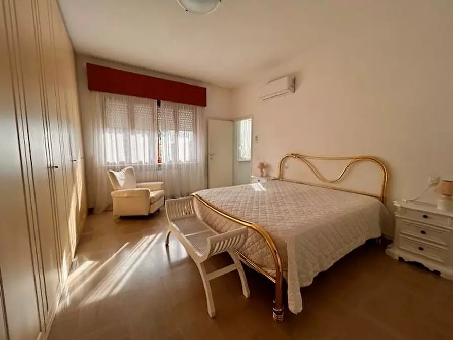 Immagine 10 di Villa in affitto  a Forte Dei Marmi