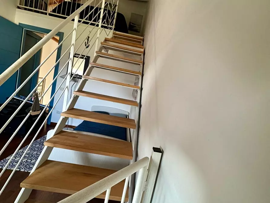 Immagine 11 di Appartamento in vendita  a Pisa