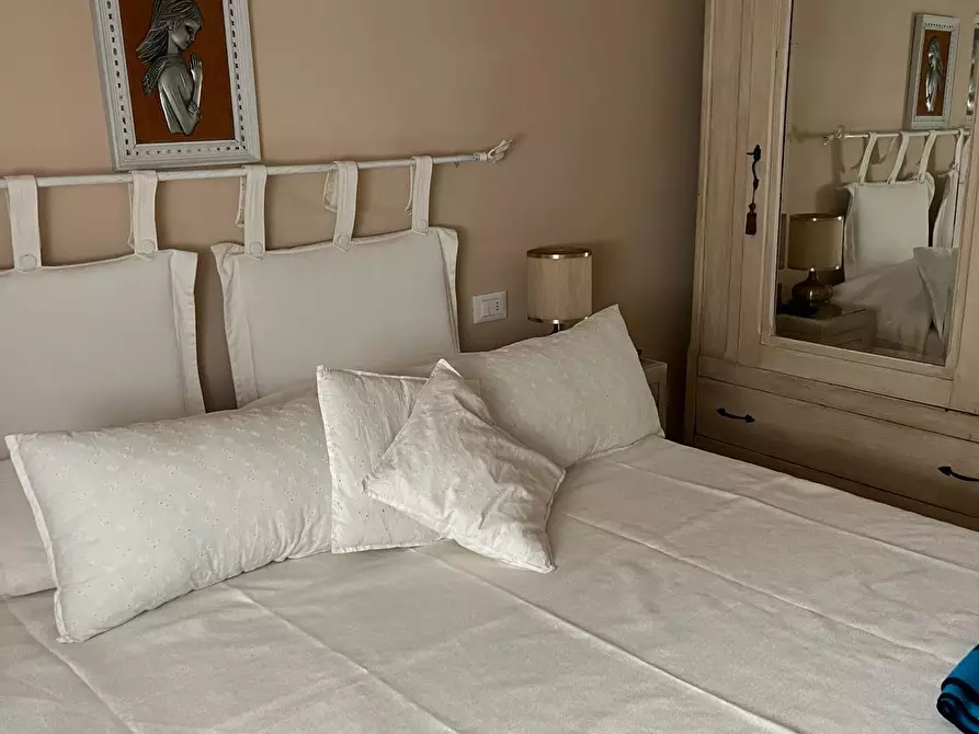 Immagine 3 di Casa bifamiliare in vendita  a Camaiore