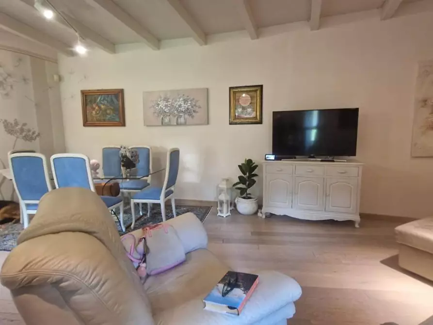 Immagine 9 di Appartamento in vendita  a Massarosa