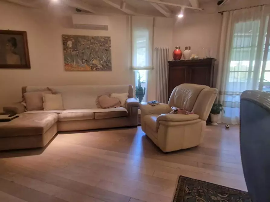 Immagine 11 di Appartamento in vendita  a Massarosa