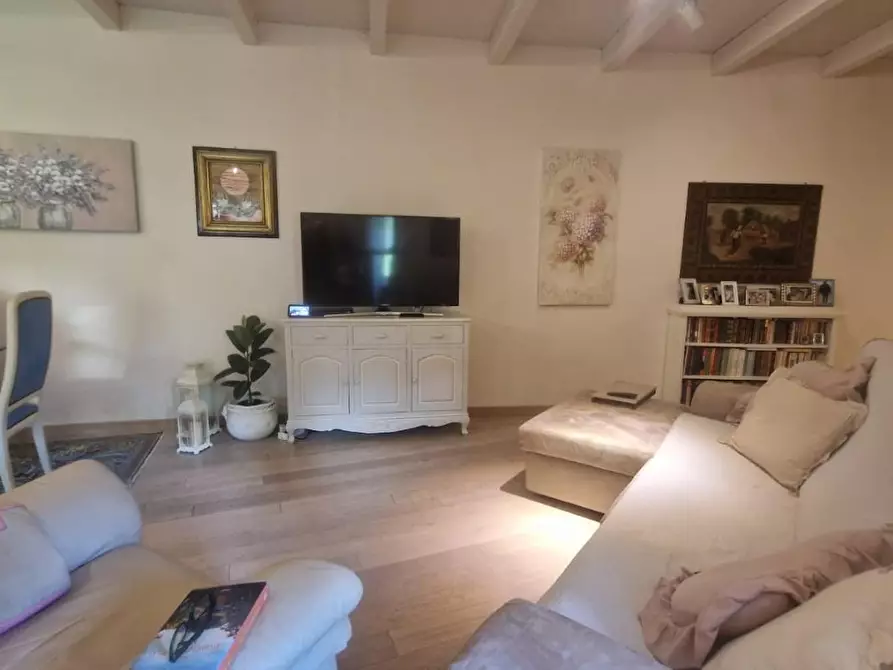 Immagine 12 di Appartamento in vendita  a Massarosa