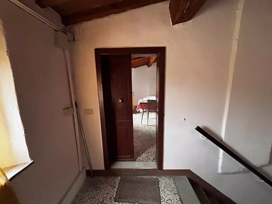 Immagine 4 di Appartamento in vendita  a Peccioli