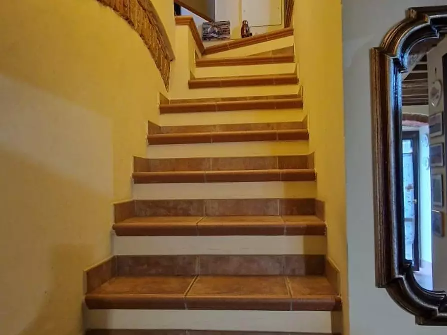 Immagine 11 di Casa semindipendente in vendita  a Carrara