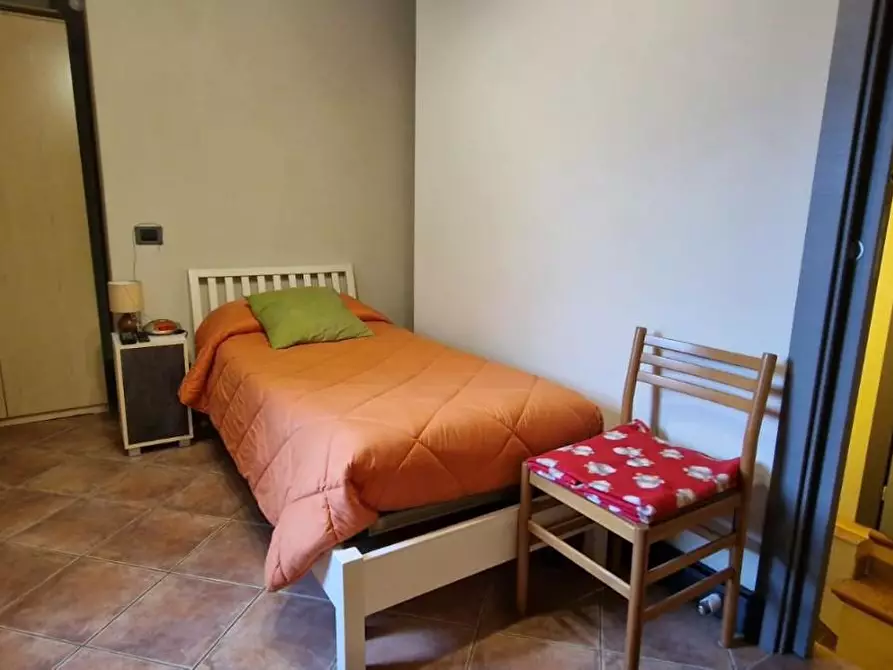 Immagine 13 di Casa semindipendente in vendita  a Carrara