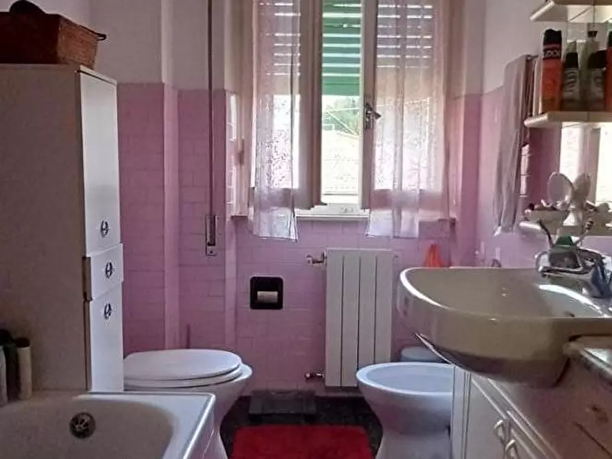 Immagine 10 di Appartamento in vendita  a Massa