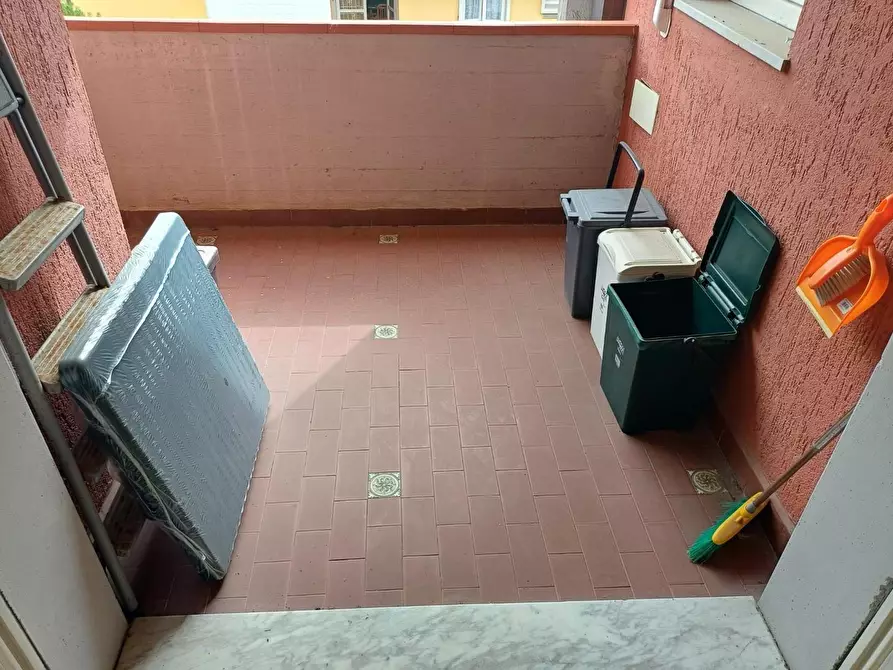 Immagine 6 di Appartamento in vendita  a Ortonovo