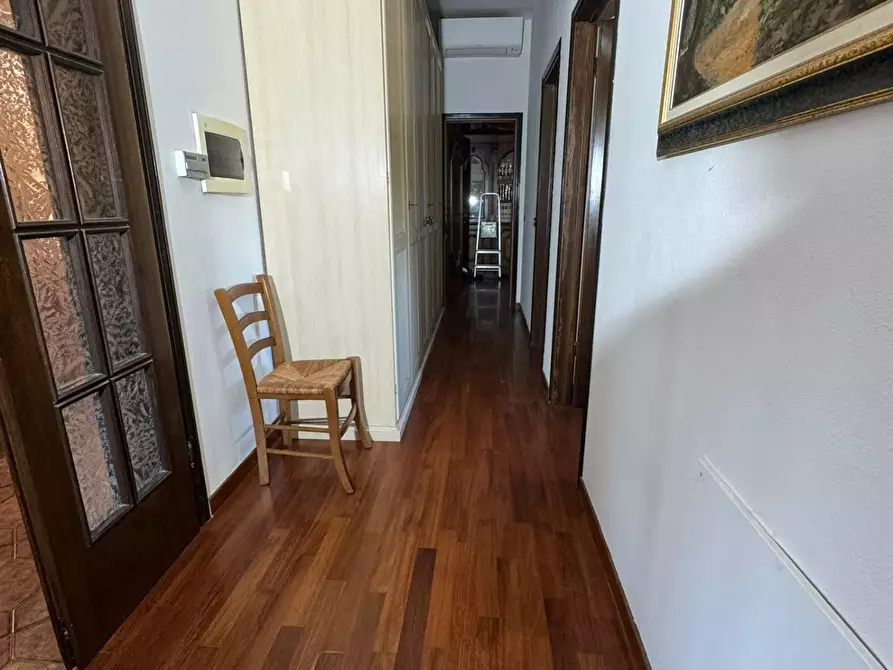 Immagine 28 di Casa indipendente in vendita  a Pontedera