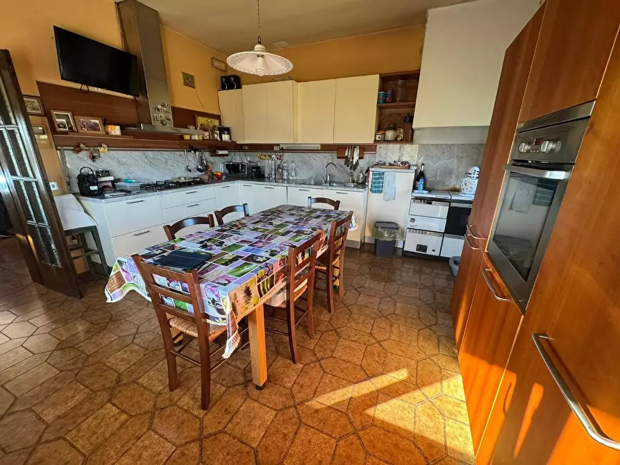 Immagine 26 di Casa indipendente in vendita  a Pontedera