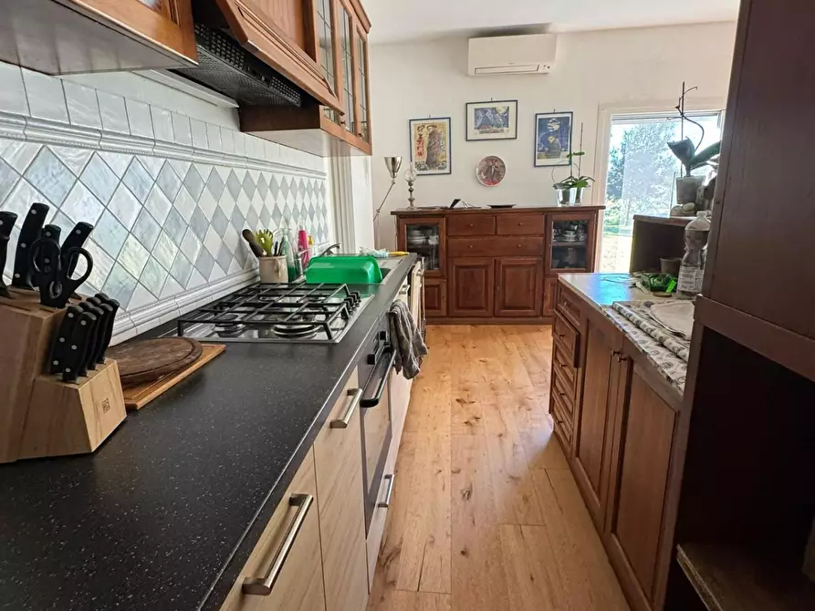 Immagine 50 di Casa indipendente in vendita  a Pontedera