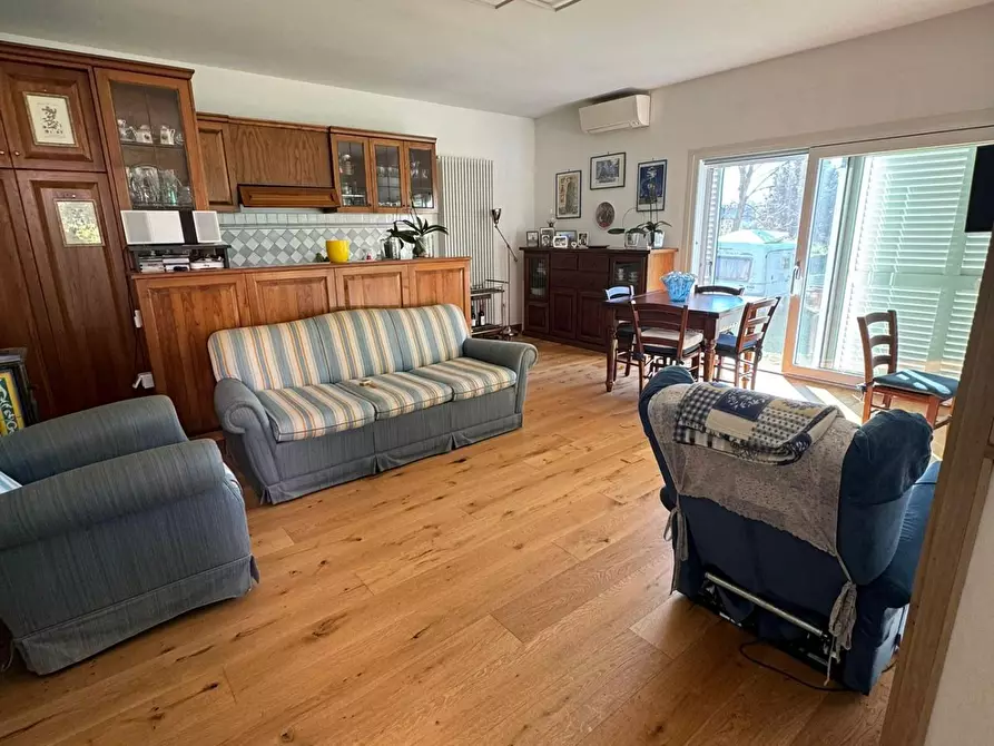 Immagine 65 di Casa indipendente in vendita  a Pontedera