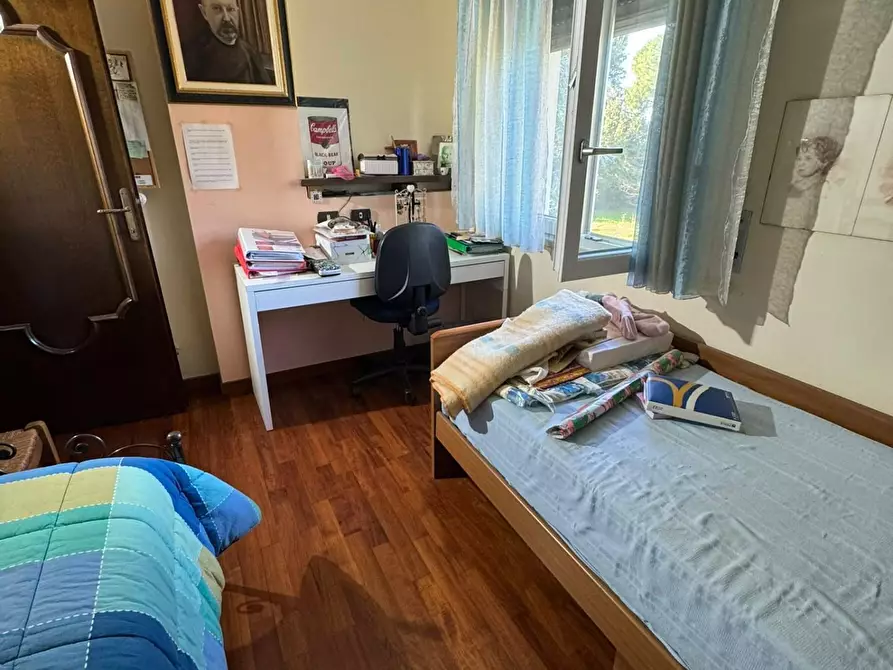 Immagine 33 di Casa indipendente in vendita  a Pontedera