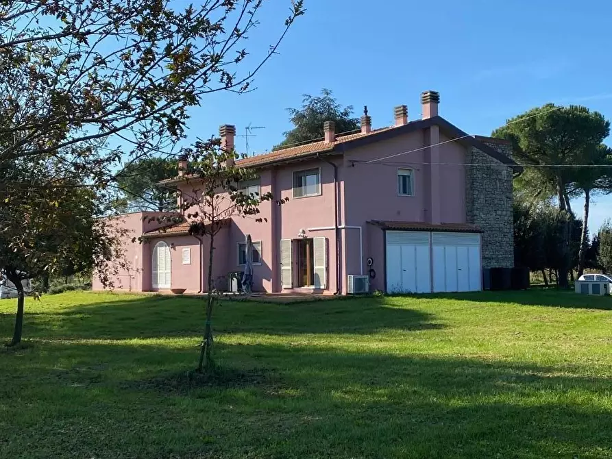 Immagine 4 di Casa indipendente in vendita  a Pontedera