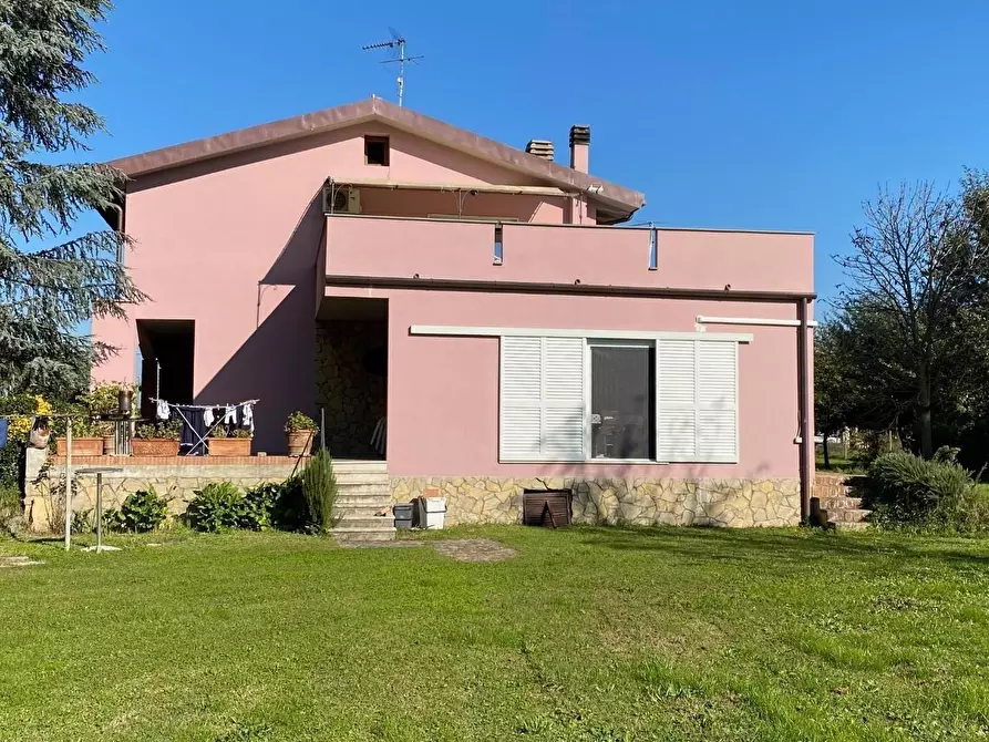 Immagine 5 di Casa indipendente in vendita  a Pontedera