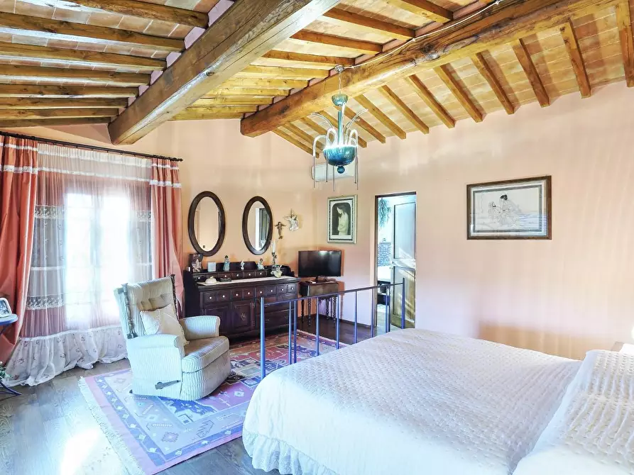 Immagine 21 di Casa colonica in vendita  a Certaldo