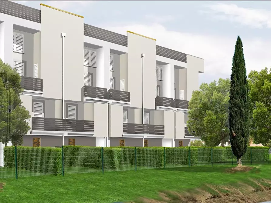 Immagine 2 di Villetta a schiera in vendita  a Campi Bisenzio